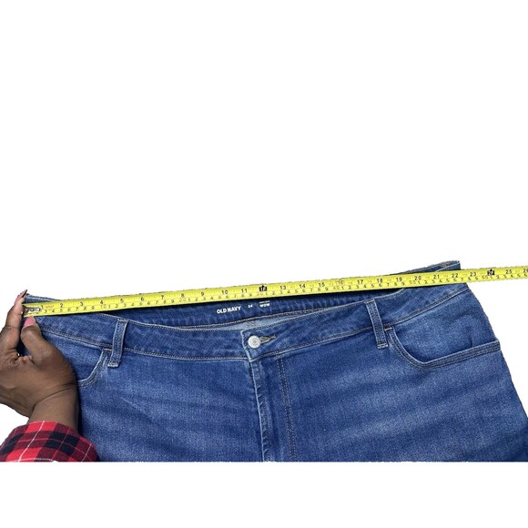 Old Navy Wow High Rise Jean Shorts Women’s 25 Roll Up Medium Wash Denim - Picture 3 of 6